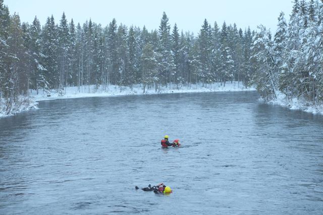 極北ラップランドでウインターアクティビティー【第3弾】酷寒人間川下り | 海外の旅 【BE-PAL】キャンプ、アウトドア、自然派生活の情報源