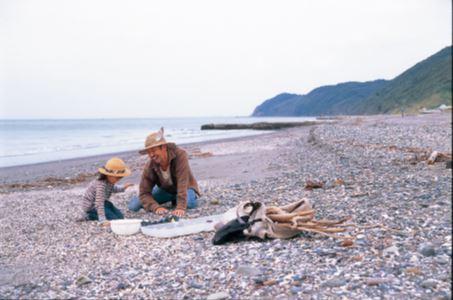 【子育てパパ長野修平の青空日記vol.16】海辺の漂着物でゆらゆらモビールづくり
