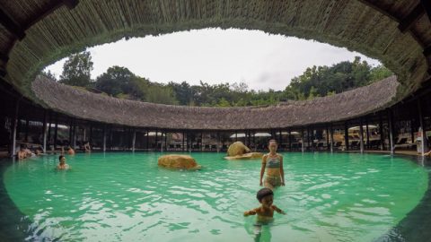 【子どもと旅するアジア】ベトナムのプチゴージャスな温水プールと泥風呂でリフレッシュ！