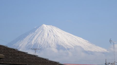 冬も富士山登れるの？『ゲストハウスときわ』泊で真冬の富士山日の出ツアーに挑戦！