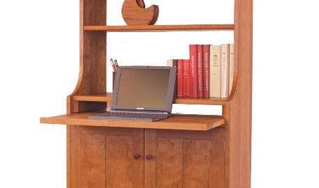 【森から生まれた家具】スマートな書斎を実現する「ウッドユウライクカンパニー」の本棚付きデスク