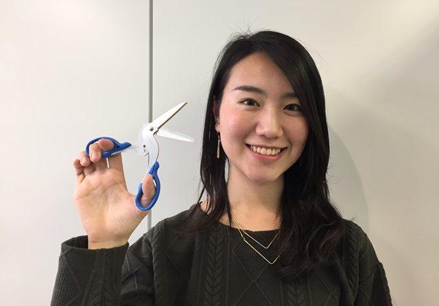 キャンプに必携「万能分別はさみ」。ゴミ捨てのときに悩む”アレ”を解消します！
