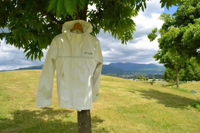 ロングトレイルの達人は、なぜ「OUTDRY」のレインウエアを選ぶのか？