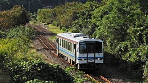 【のんびりローカル線で行く絶景低山の旅】ＪＲ三江線・三瓶山（島根県）