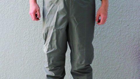 池さらいとガサガサの必需品！胸まである長靴