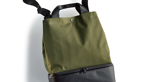 “KOT_SU”という名の新鋭ブランドからつぶれにくい独立スペース付きバッグが登場