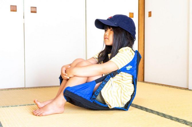 アウトドア座椅子の先駆けと言えばクレイジークリーク［読者投稿記事］