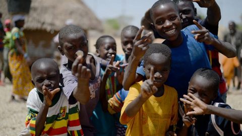 【天国に一番近い幻のキャンプ場、マリ】 カバが流れる河で、ひと泳ぎ。