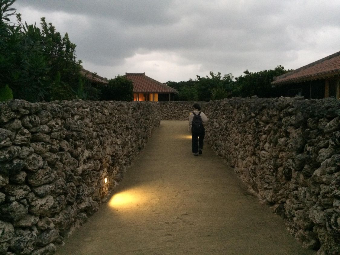 023「星のや竹富島」旅行記【Vol.7】－光害対策の街灯と「チャムス×BE-PALコラボLEDクリップライト」－［読者投稿記事］