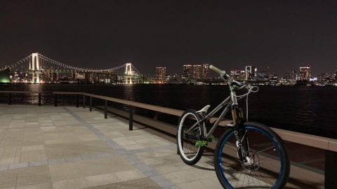 東京湾夜景と愛車［読者投稿記事］