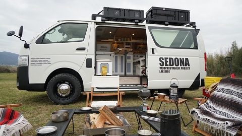 「バンライフ」を楽しむのにピッタリな１台！ 好きな空間に仕上げて車中泊を楽しむ