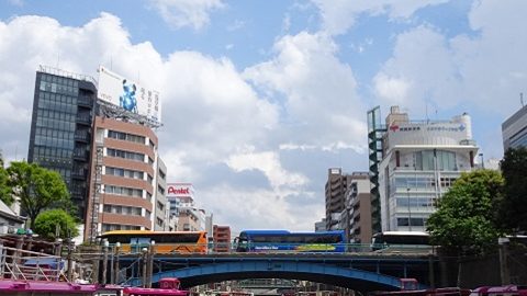 両極端が調和する不思議な街「東京」を再発見