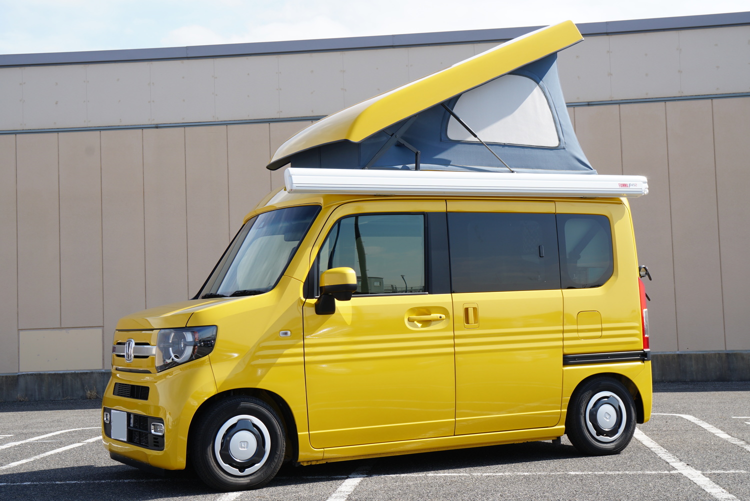 話題の軽キャンパー ｎーvan Compo はフットワーク抜群の快適車中泊カー Be Pal