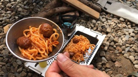 防滴ミニバッグに詰めこんだアイテムでミートボールパスタ［読者投稿記事］