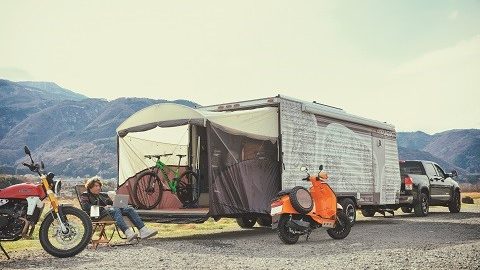 働き方改革！遊び道具満載のトレーラーでノマドライフを満喫