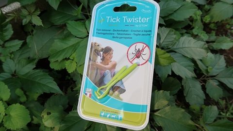 マダニに噛まれたくはないけれど、使ってみたい！　ダニ取り「Tick Twister]を入手！