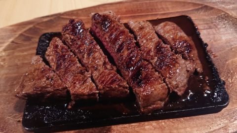 肉厚鉄板mini de イチボステーキ［読者投稿記事］
