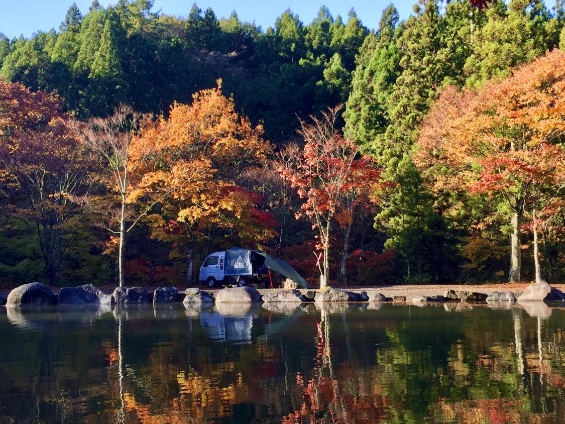 【道志の森キャンプ場】軽トラックで紅葉キャンプ［読者投稿記事］