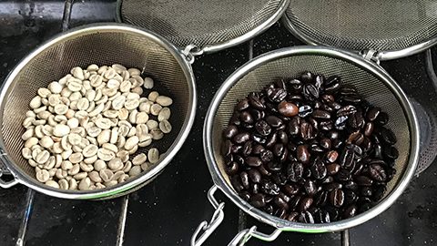 キャンプでの新しい楽しみ方！「手網焙煎」で自分好みのコーヒー豆をつくろう