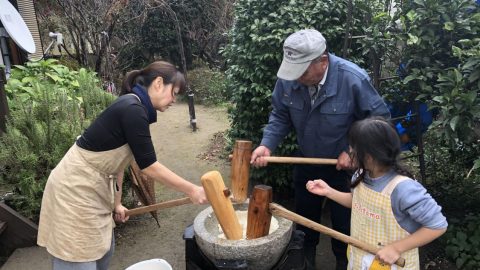 毎年恒例 年越し行事の餅つき大会［読者投稿記事］