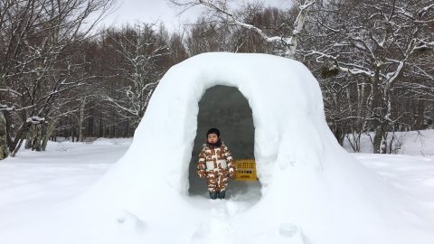 道具と作り方を紹介！パウダースノーでかまくらを作ろう