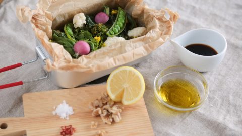 メスティンを使った「春野菜のスチーム」でソロキャンプ料理をヘルシーに