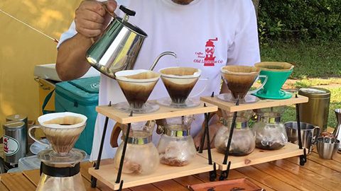 コーヒーの味が劇的に変わる！ハンドドリップするときの「お湯の注ぎ方」を伝授