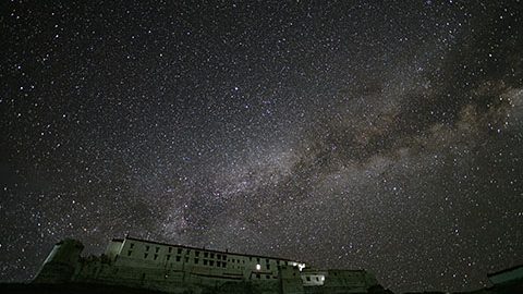 世界でいちばん星空に近い僧院。ラダックのハンレ・ゴンパ