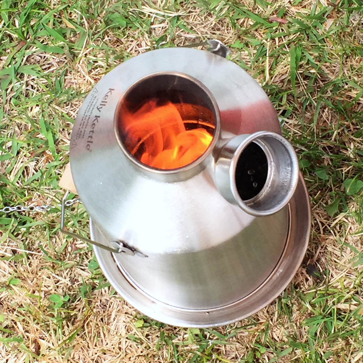 電気もガスもいらない 地球にやさしい湯沸かしケトル Kellykettleベースキャンプ ステンレス製 調理器具 食器 Be Pal キャンプ アウトドア 自然派生活の情報源ビーパル