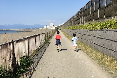 手軽にリフレッシュ！海辺をジョギングしよう