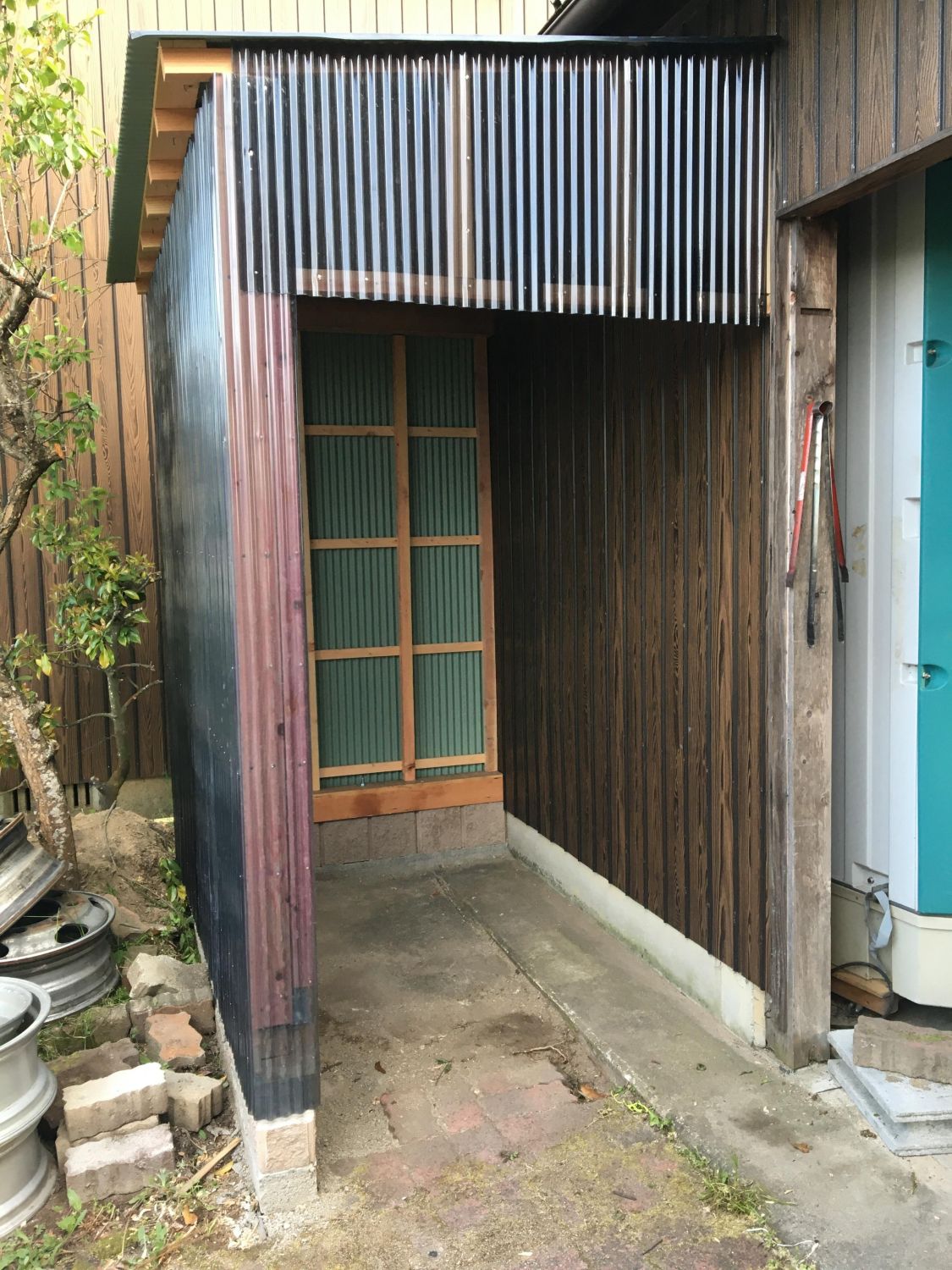 自転車小屋をDIY［読者投稿記事］