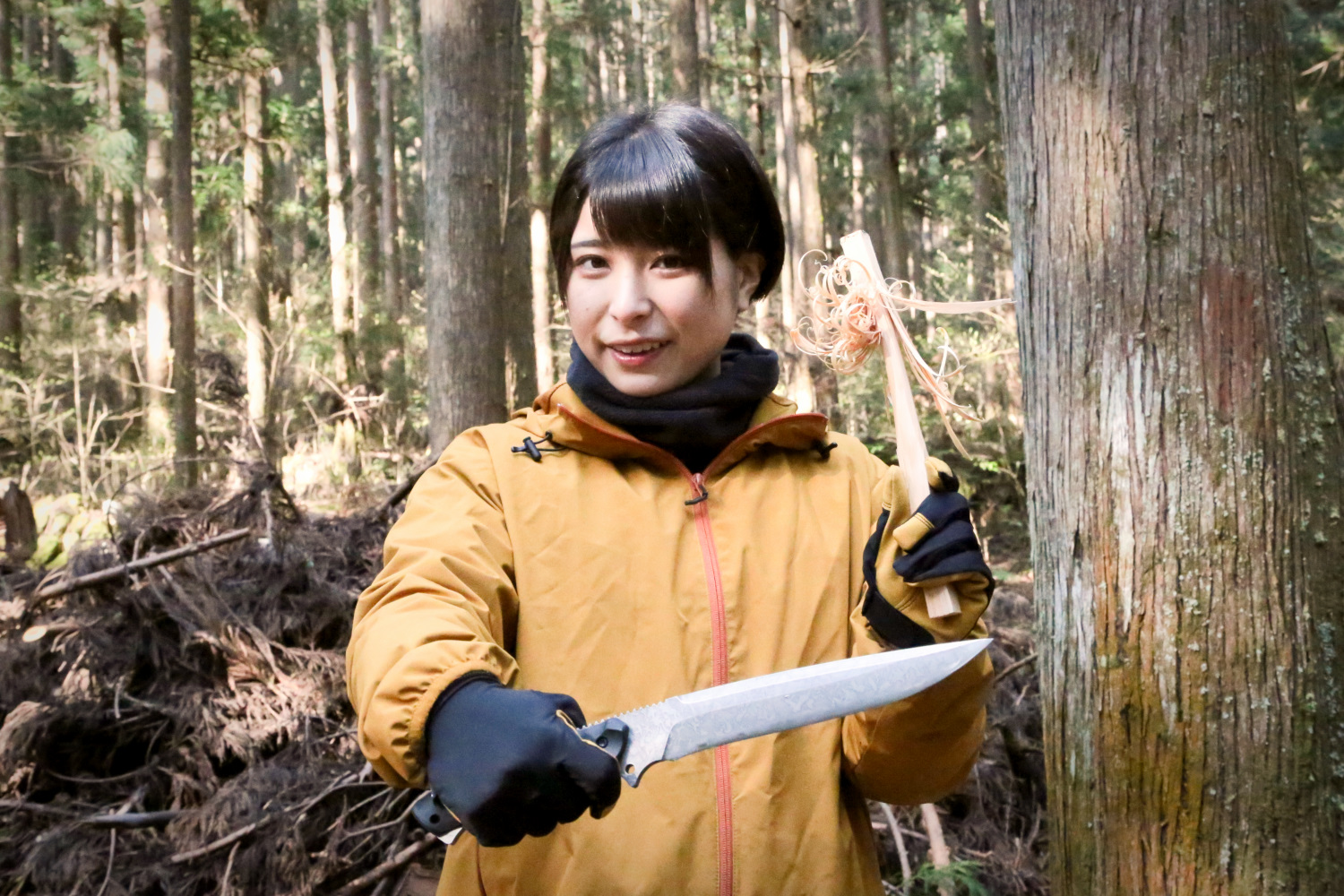 キャンプを激変させるナイフ！？人気YouTuberかほなんが「KIKU KNIVES