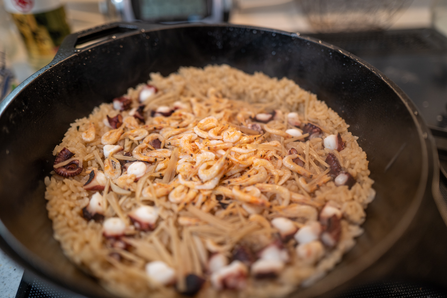 自宅でキャンプで白米が驚くべき美味しさに ダッチオーブンで炊飯してみよう Be Pal