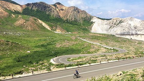 夏は軽量バイクパッキングが楽しい！おすすめバッグと基本の必要な装備