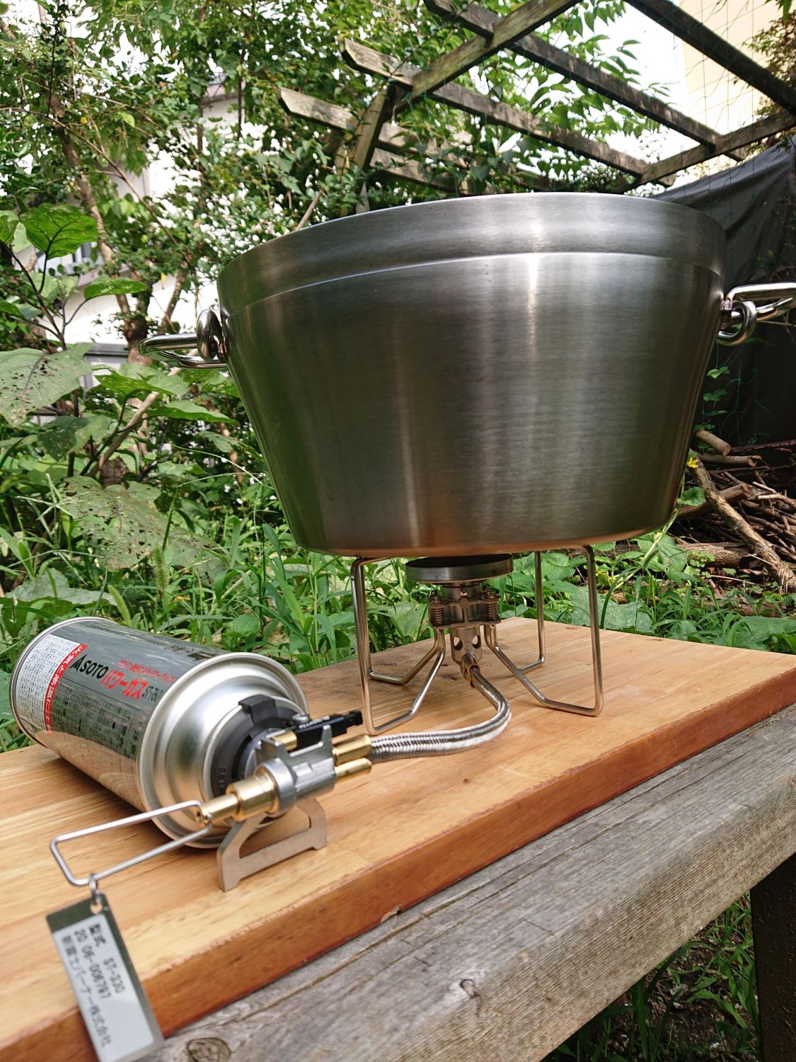 SOTO ST-330 vs SOTOステンレスダッチオーブン 10inch［読者投稿記事］