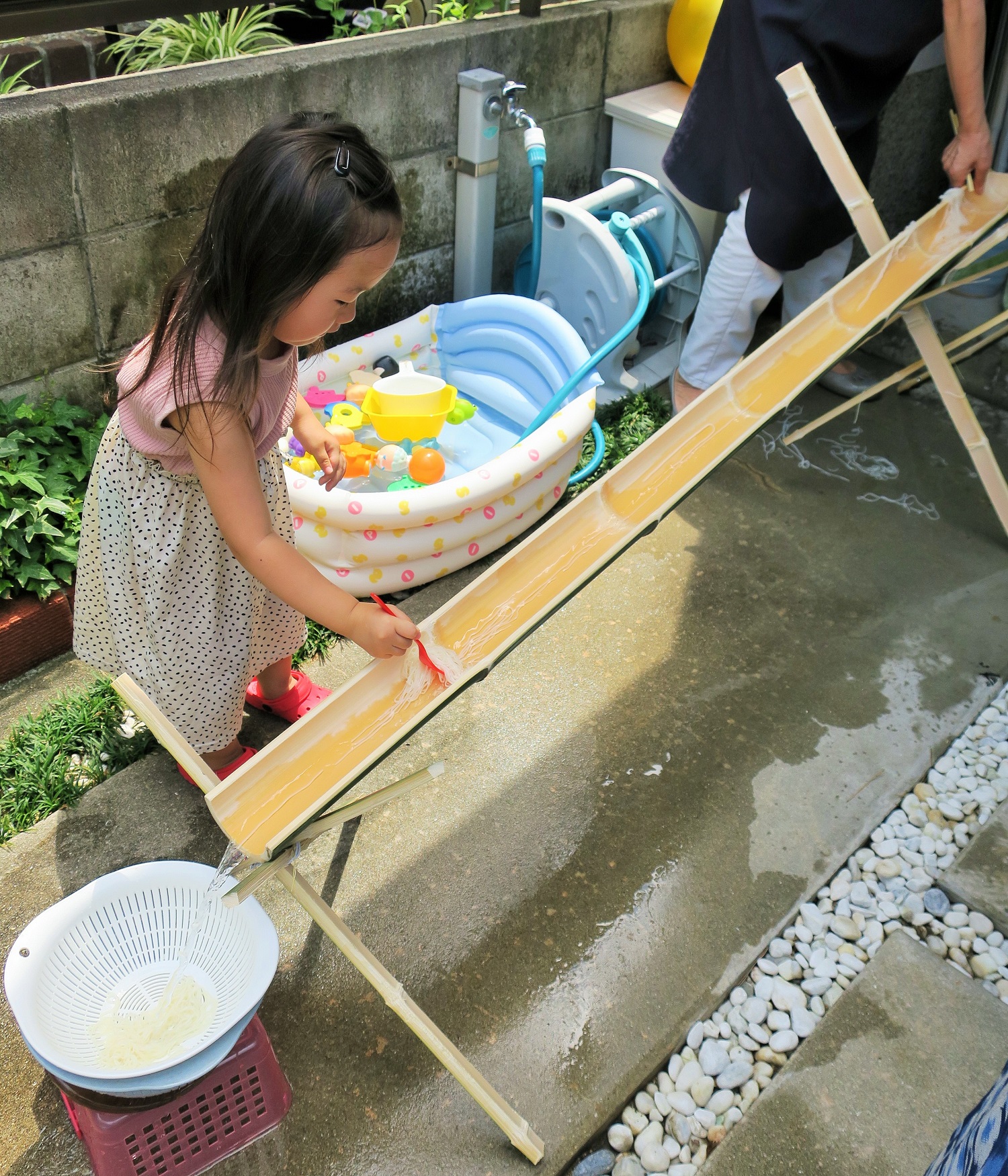 大人の自由研究 手作り流しそうめんに全力で取り組んでみた 自作 Diy Be Pal キャンプ アウトドア 自然派生活の情報源ビーパル