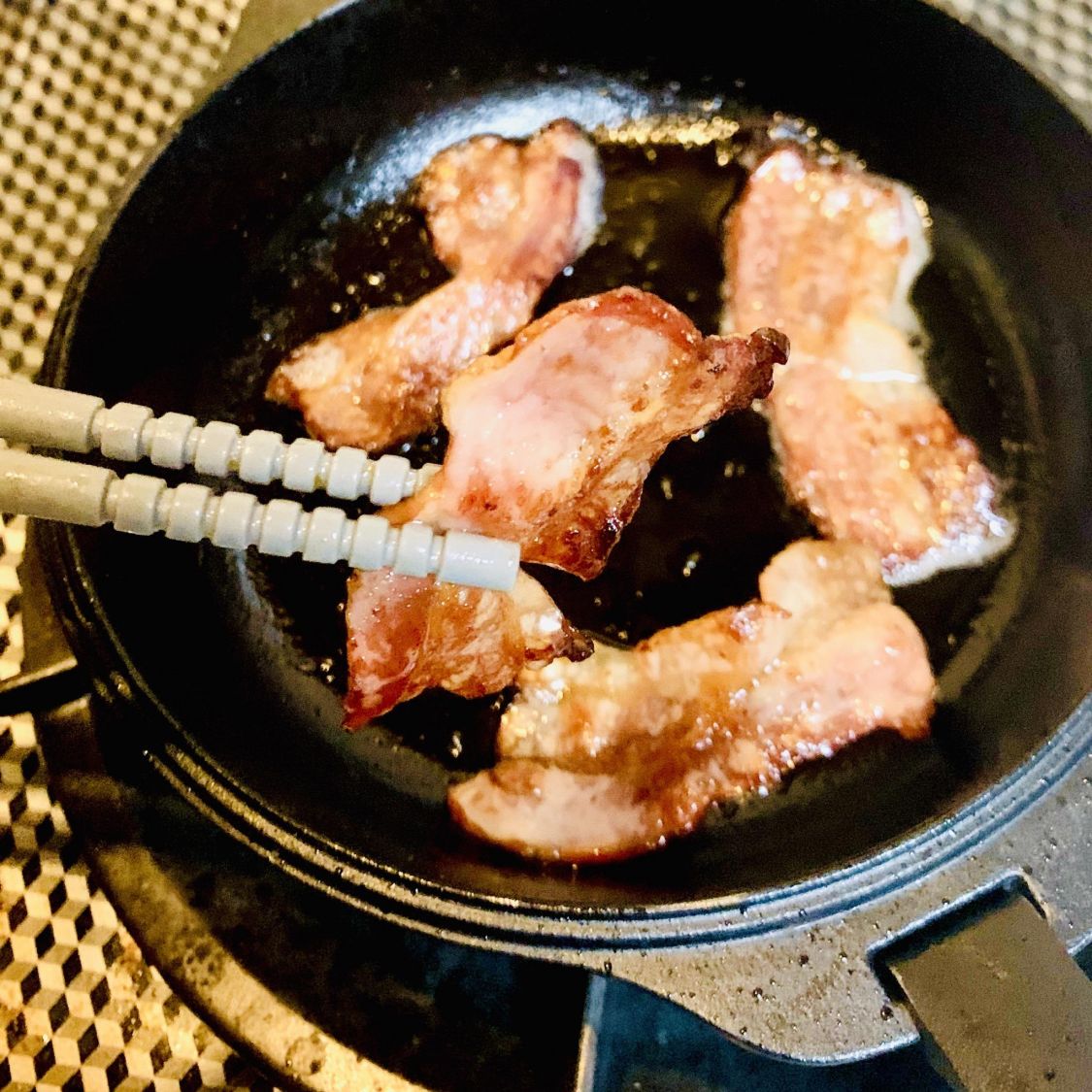 スキレットdeアメリカンなカリカリベーコン［読者投稿記事］