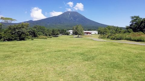 まるでふもとっぱら！？青森県・岩木青少年スポーツセンターキャンプ場