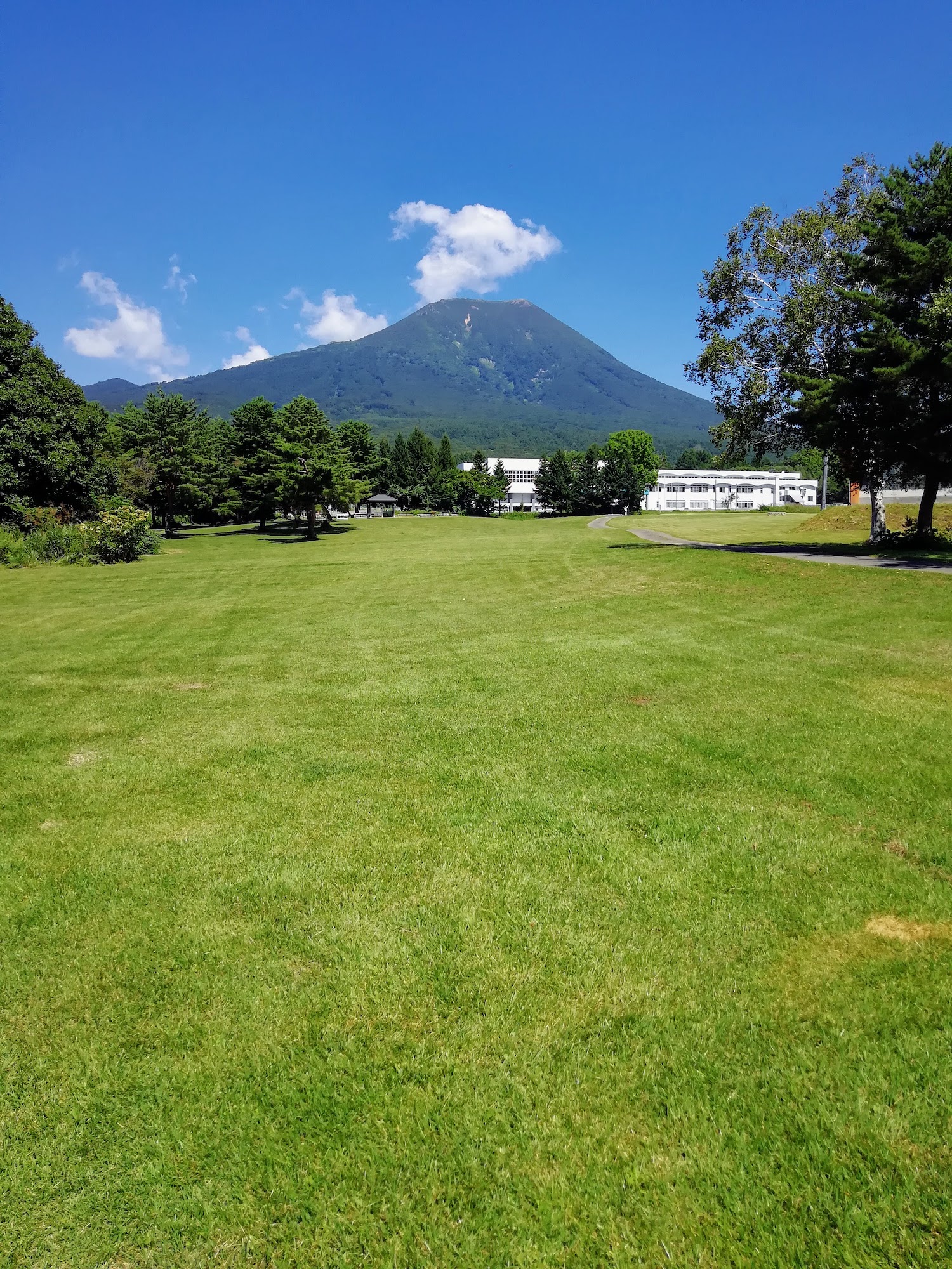 まるでふもとっぱら 青森県 岩木青少年スポーツセンターキャンプ場 Be Pal