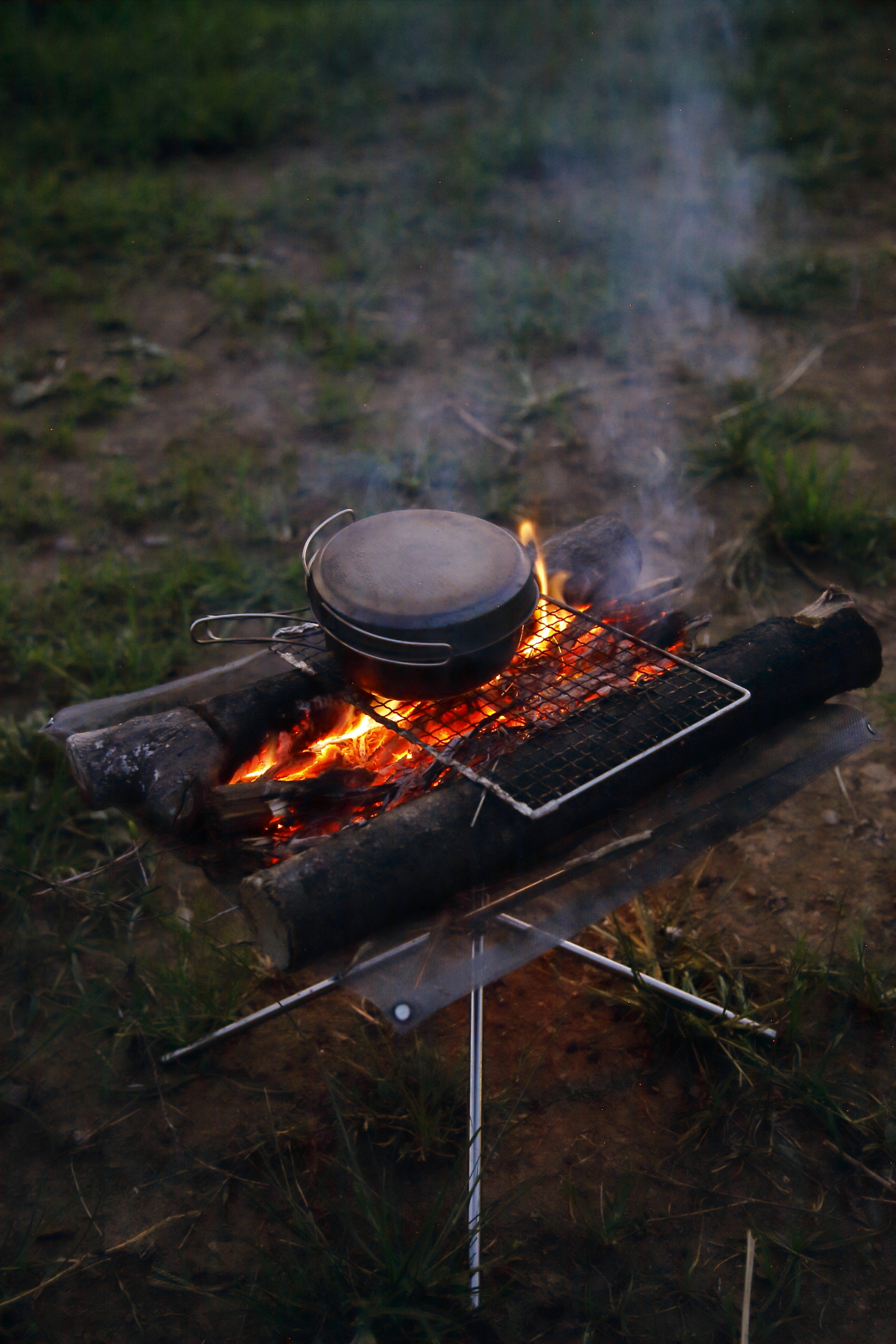 薪の組み方から火起こし 料理まで 簡単な焚き火のやり方とは Be Pal
