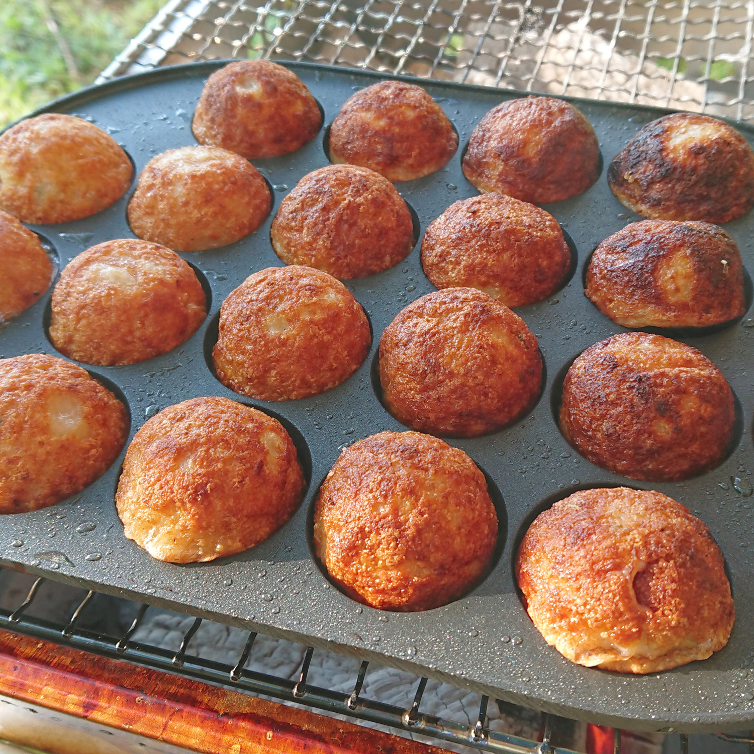 冷凍たこやきをカリカリ あげたこ に 大人も子供も楽しい 簡単キャンプ飯 Be Pal