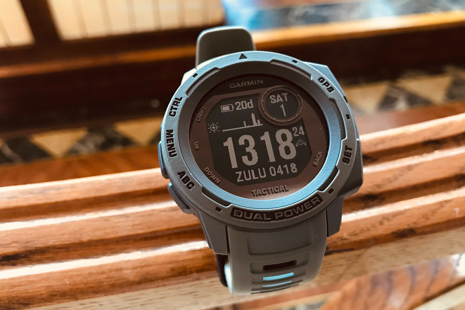 GARMINアウトドアGPSウォッチ Instinct Dual Power-