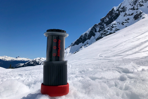 キャンプのコーヒー抽出器は一択？あのエアロプレスのコンパクトタイプをレビュー！