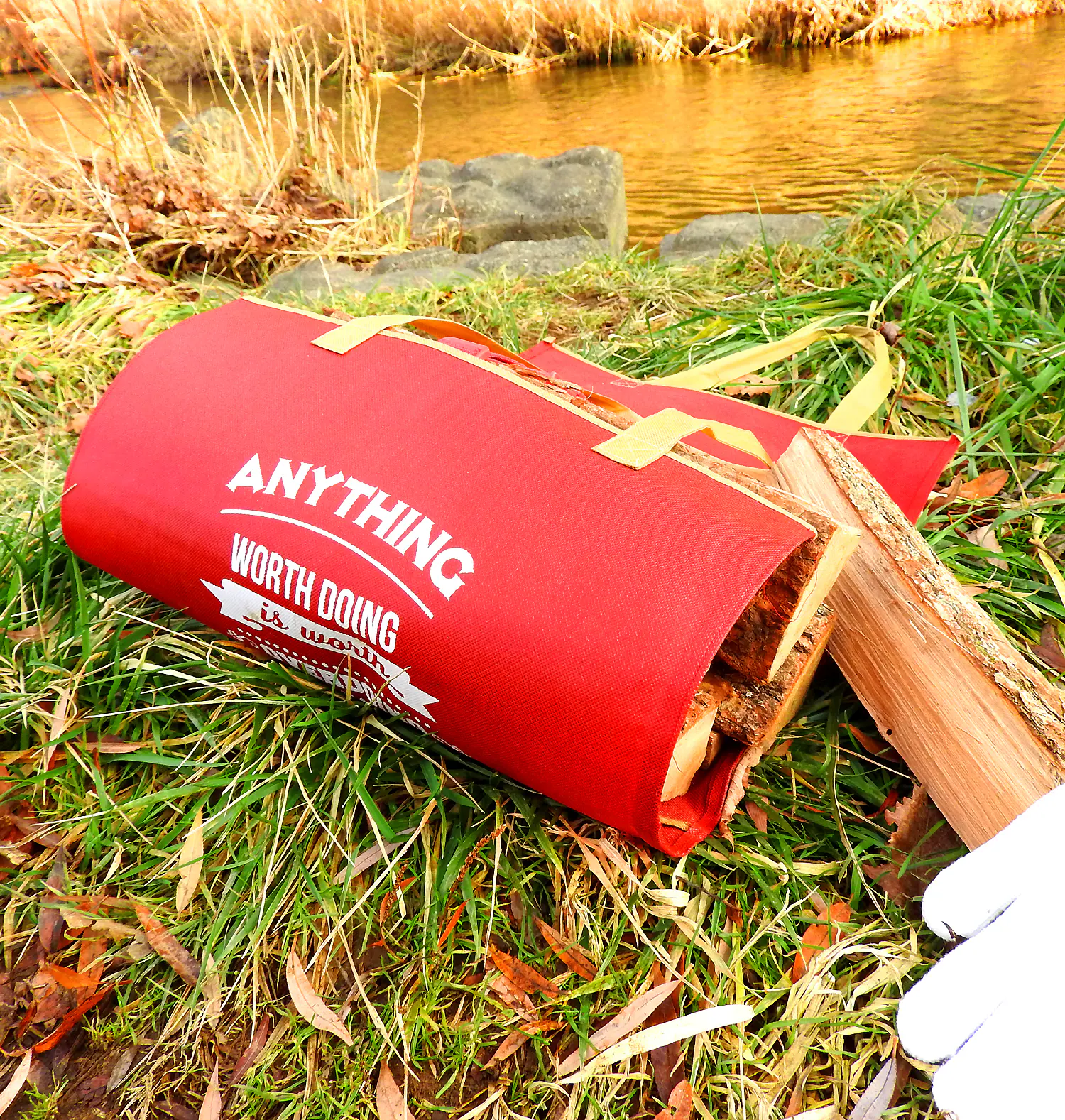 焚き火にあると嬉しいギアを100均で格安diy おしゃれに持ち運べる薪バッグ Be Pal