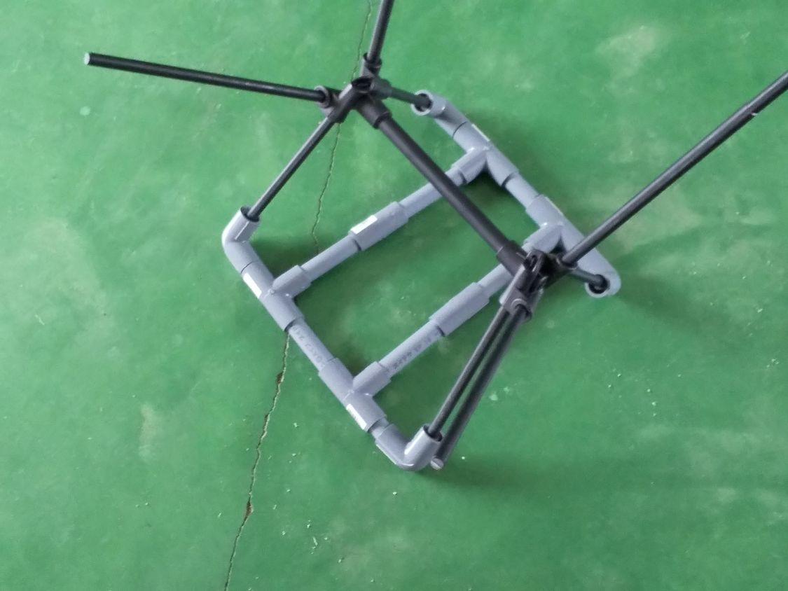 塩ビ管でチェア脚沈み込み防止ソケットをDIY［読者投稿記事］