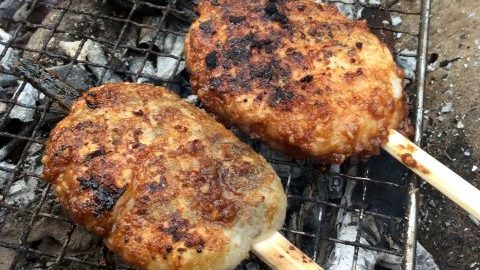 焚き火で調理！大人も子どももおいしく食べられる「五平餅」の作り方を紹介