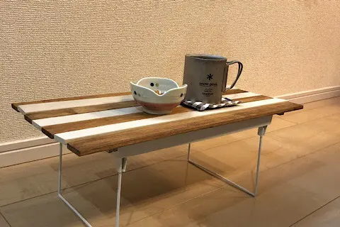 格安 簡単diy 100均グッズだけで簡単に作れるミニテーブルをご紹介 自作 Diy Be Pal キャンプ アウトドア 自然派生活の情報源ビーパル