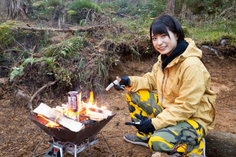 かほなんが焚き火で実験。無人島に行っても、災害時でも、拾った空き缶で米は炊ける！