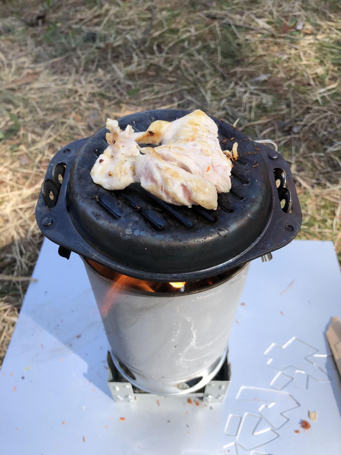 SHO’S 肉厚グリルパンとセリアの火起こし器で一人焼肉［読者投稿記事］