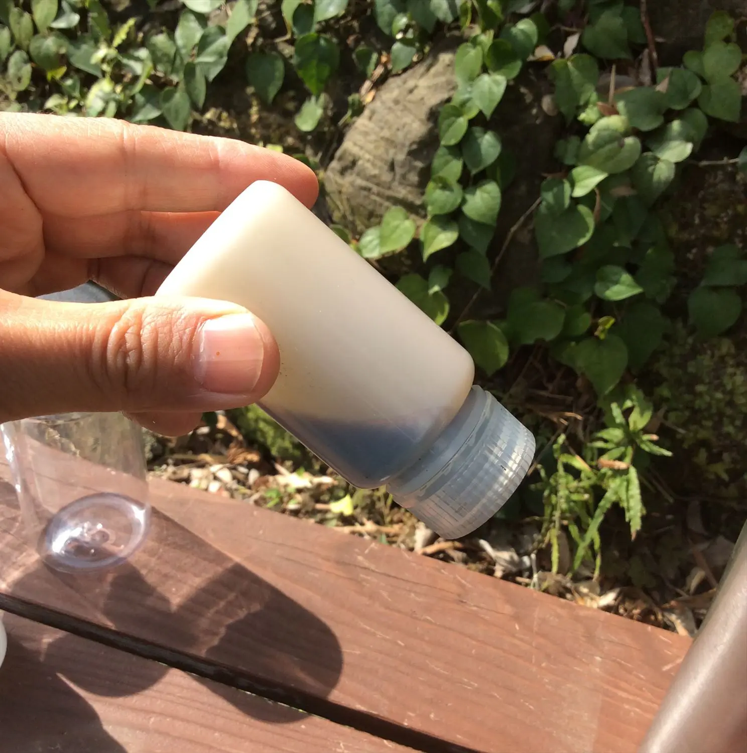 コスパと使い勝手が抜群 100円ショップのボトルをキャンプに活用しよう Be Pal